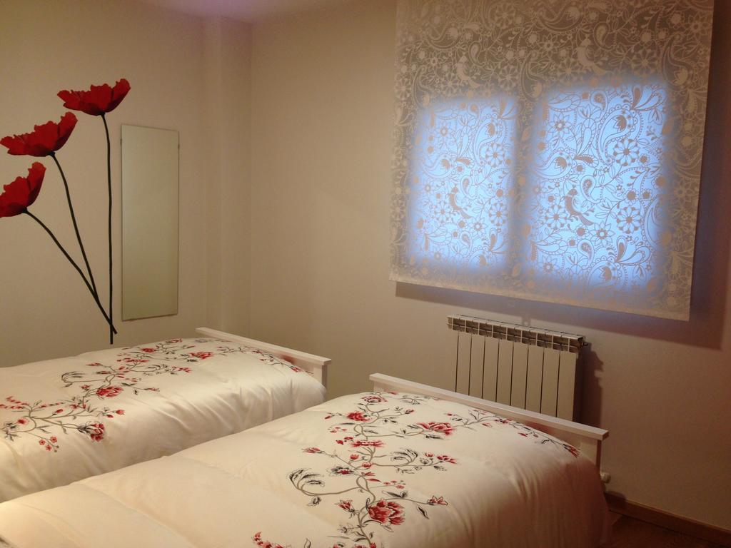 Apartamento Turistico Cigueena De Arguedas Eksteriør billede