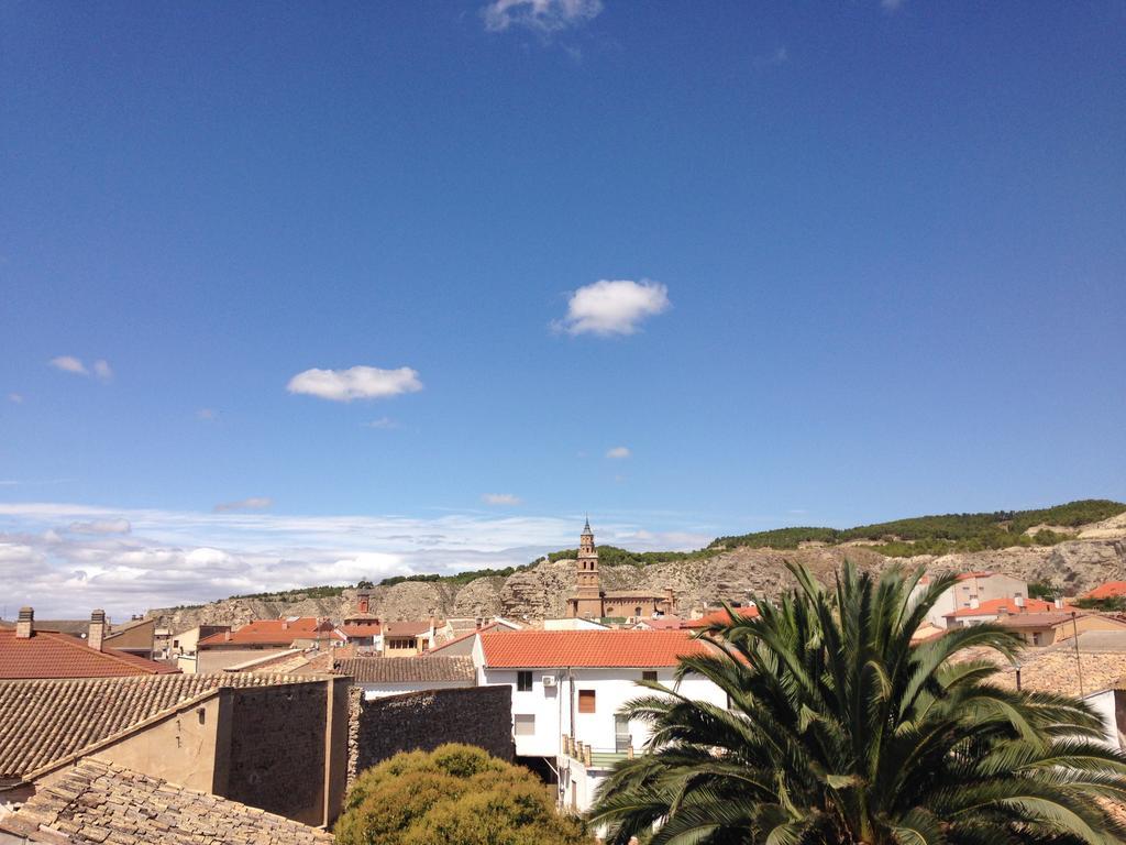 Apartamento Turistico Cigueena De Arguedas Eksteriør billede
